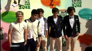 One Direction на оранжевия килим на Kids Choice Awards
