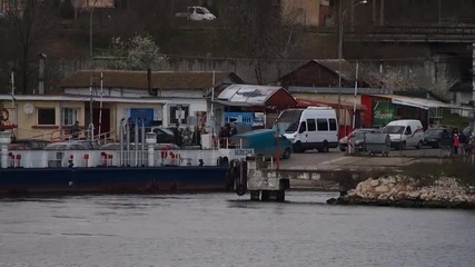 Ферибот свързва двата бряга на Белослав