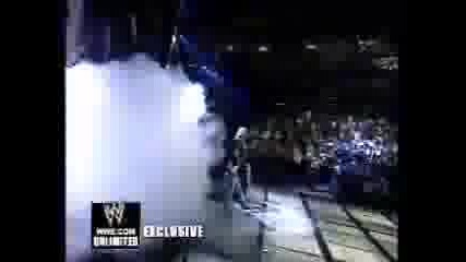 Edge and Lita entrance to ring