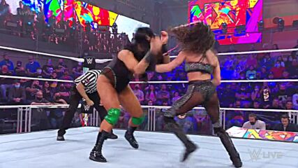 Indi Hartwell & Persia Pirotta vs. Kacy Catanzaro & Kayden Carter: WWE NXT, Nov. 23, 2021