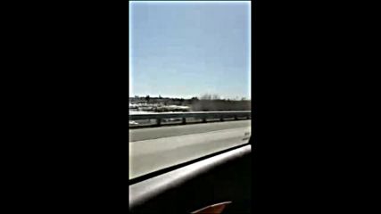 Вижте камиона на Tesla в движение на магистрала!