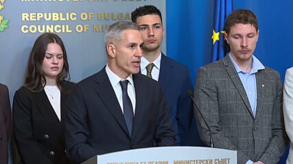 Гюров след среща със студенти, участвали в протестите: Гледаме в много посоки заедно