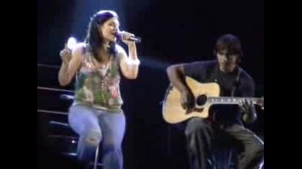 Laura Pausini - Lei Live