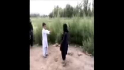 Можете ли да ми кажете какво става там ?