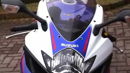 Suzuki Gsx - R 750 K7 