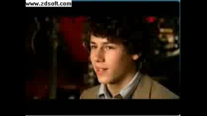 Колко пъти Nick Jonas може да каже думата Like 