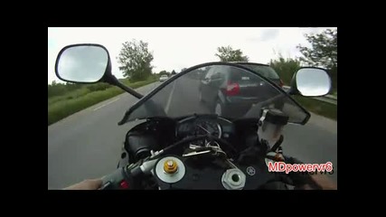 Yamaha R1 - Fast bike on the road