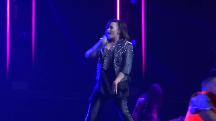 Demi Lovato - Neon Lights _ World Tour_(концерт в Орландо, Флорида 15.9.2014)