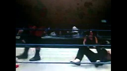 Jeff Hardy vs Big Show