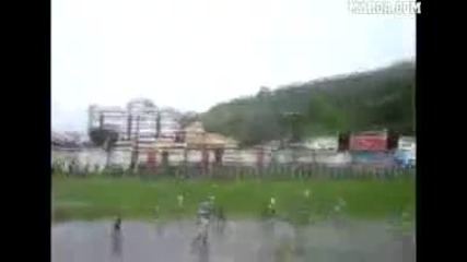 мръсен футбол 
