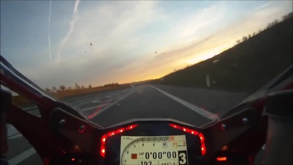 Умопомрачително ускорение - Ducati 1199 !