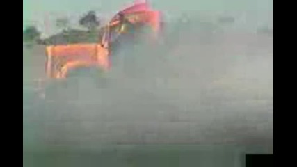 Truck Show bornout (тунинг камиони правят bornout)