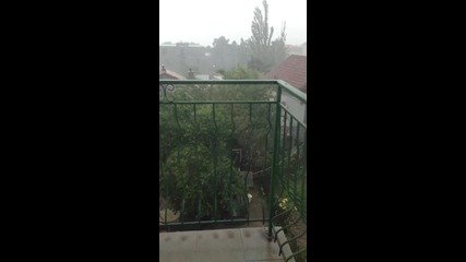 От "Моята новина": Ужасна градушка във Варна