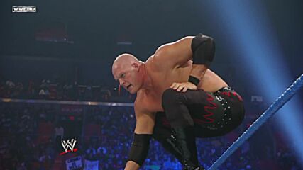 Kane vs. Edge - World Heavyweight Title Match: Survivor Series 2010 (Full Match)