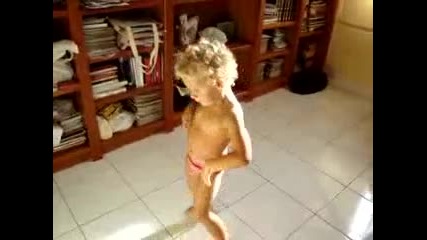 много смешно - бебе танцува 