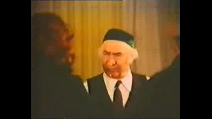 Kemal Sunal - Saskin Damat Part 10/10
