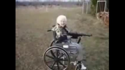 Oma mit Sturmgewehr ( a old woman with a gun)