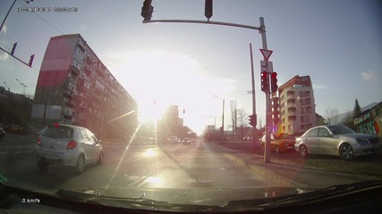 Минаване на червен светофар 12