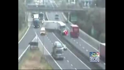 Зверска Катастрофа.уникални Кадри!!!!!