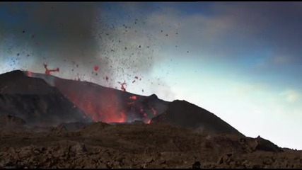 Top Gear - Toyota Hilux се доближава опасно до кратер на вулкан 