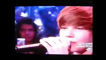 Justin Bieber Singing His New Song Baby / H Q /