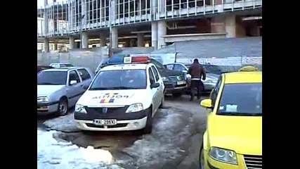 Да запушиш полицай смях 