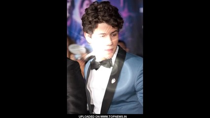 N.jonas;;7 Things 