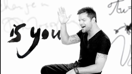 Ricky Martin - The Best Thing About Me Is You (feat. Joss Stone) .mkv 