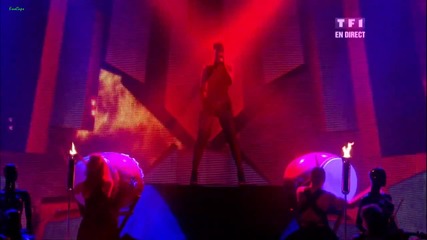 Rihanna - Russian Roulette - Live @ N R J - 23.01.10 ( High Quality )