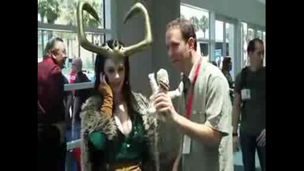 Hot Chicks at Comic - Con