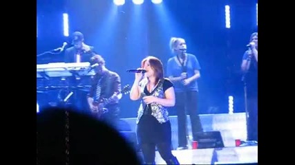 Kelly Clarkson Because Of You Live Covelli Center, Youngstown, Ohio October 2009 