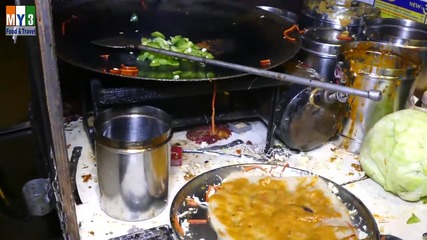 Бърза Храна на улицата в Мумбай - Scetzwan Paneer Roll 