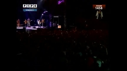 Ceca - Pazi s kime spavas - (Live) - Istocno Sarajevo - (Tv Rtrs 2014)