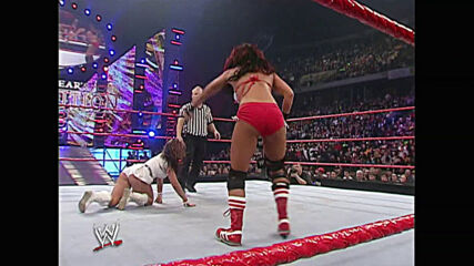 Mickie James vs. Victoria – WWE Women's Title Match: WWE New Year's Revolution 2007 (Full Match)