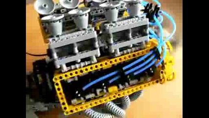Работещ Lego V8 32 valve 32 клапанов двигател 