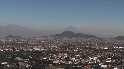 Мексико повиши нивото на тревога заради активност на вулкана Попокатепетъл (ВИДЕО)