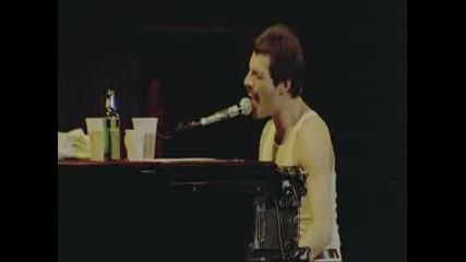 Queen - Rock Montreal - Play The Game