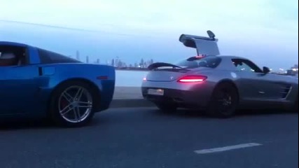 Mercedes Sls vs Corvette Z06 - Sound revs