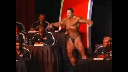 Mr.olympia 2007 - Gustavo Posing