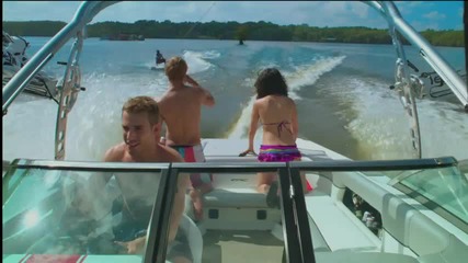Shark Night 3d - Wakeboarding