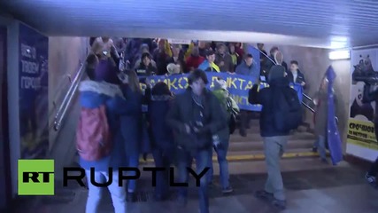 Belarus: Minsk protesters march against election results