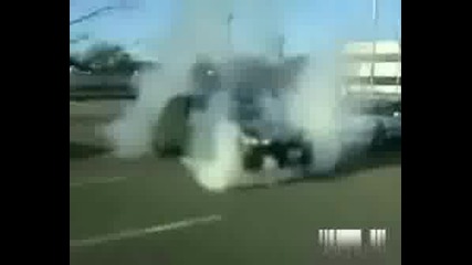 Кола Прегазва Човек !!!