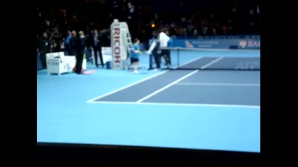 Карлос Тевез е лош тенесист Carlos Tevez is really, really bad at tennis 
