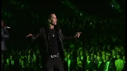 Live Grammy 2011 Dr. Dre & Eminem I Need A Doctor