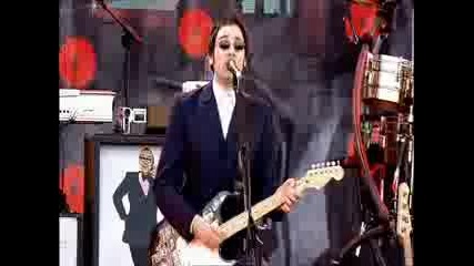 Robbie Williams - Let Me Be Your Energy - Live at Knebworth