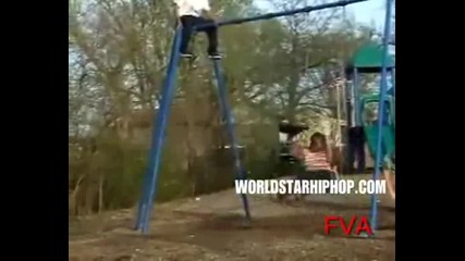 Дебелана изхвърча от люлката