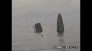 Това трябва да се види!!торпедо удря кораб и взривява всичко :(