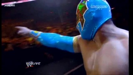 Sin Cara се появява в Wwe