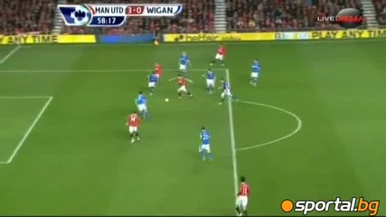 Бербатов отново герой, Юнайтед - Уигън 5:0