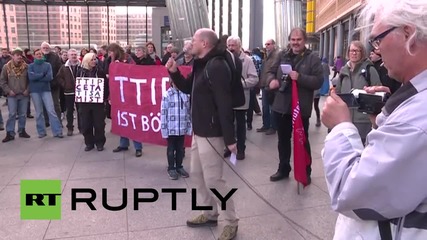 Germany: Berliners slam TTIP as dangerous for the world